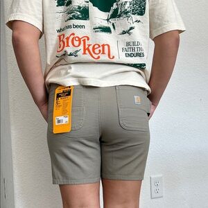 Carhartt Women's Green Utility Cargo Shorts Sz 4 relaxed fit model BS5730-W work